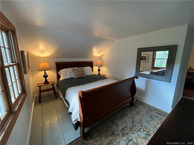 15 Riverview Road, New Milford, CT 06755