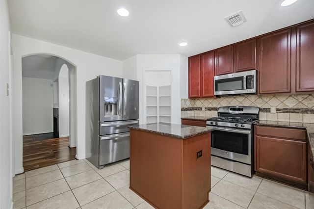 2614 Magnolia Fair Way, Spring, TX 77386