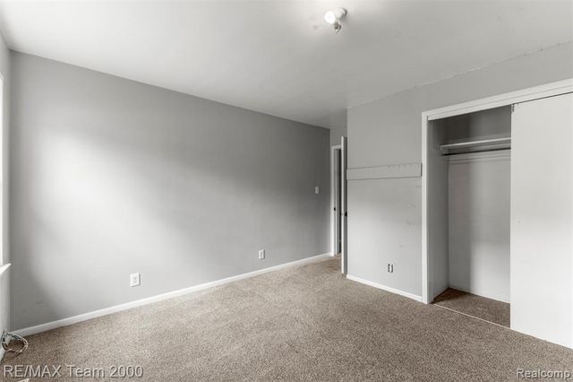 4390 Cass Elizabeth Road, Waterford, MI 48328