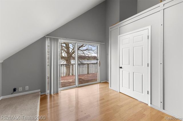 4390 Cass Elizabeth Road, Waterford, MI 48328