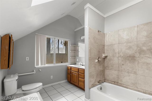 4390 Cass Elizabeth Road, Waterford, MI 48328