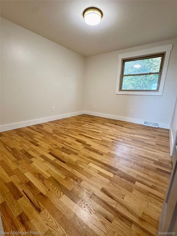 4146 McCandlish Road, Grand Blanc, MI 48439