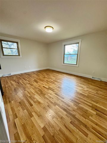 4146 McCandlish Road, Grand Blanc, MI 48439