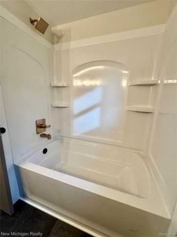 4146 McCandlish Road, Grand Blanc, MI 48439