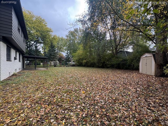 4146 McCandlish Road, Grand Blanc, MI 48439