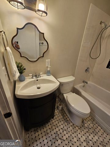 1015 Sid Hunter Road, Senoia, GA 30276