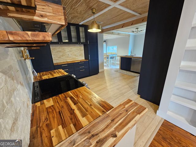 1015 Sid Hunter Road, Senoia, GA 30276