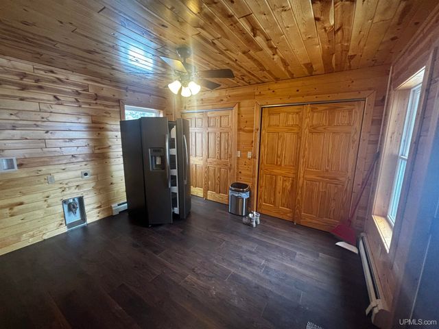 3712 E 26th Road, Chatham, MI 49816