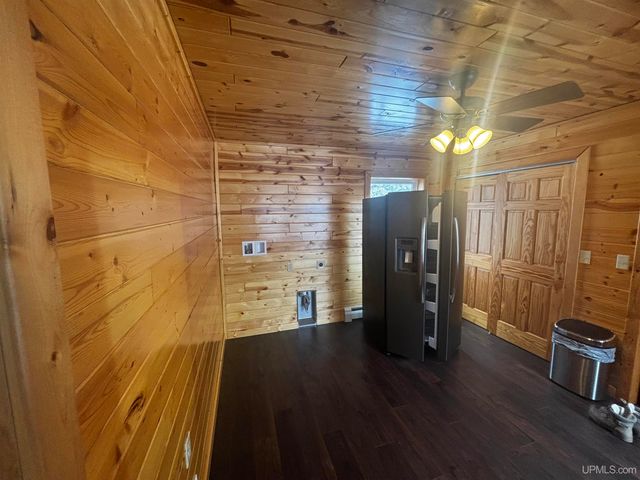 3712 E 26th Road, Chatham, MI 49816