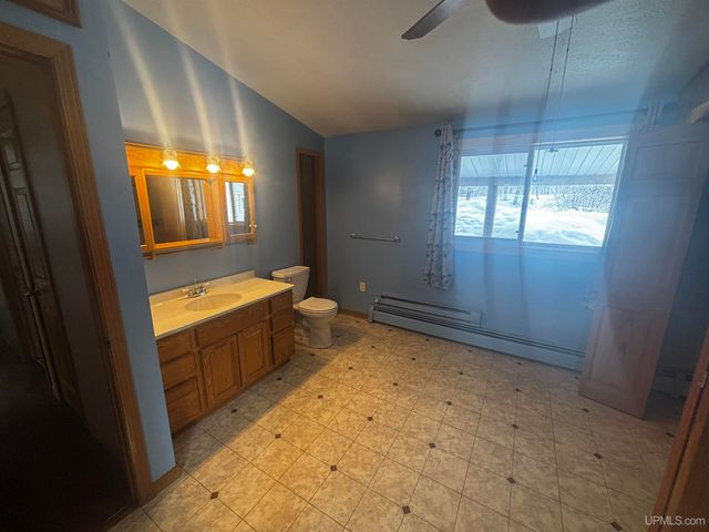 3712 E 26th Road, Chatham, MI 49816