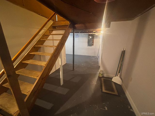 3712 E 26th Road, Chatham, MI 49816