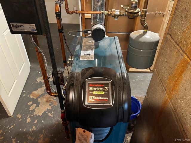 3712 E 26th Road, Chatham, MI 49816