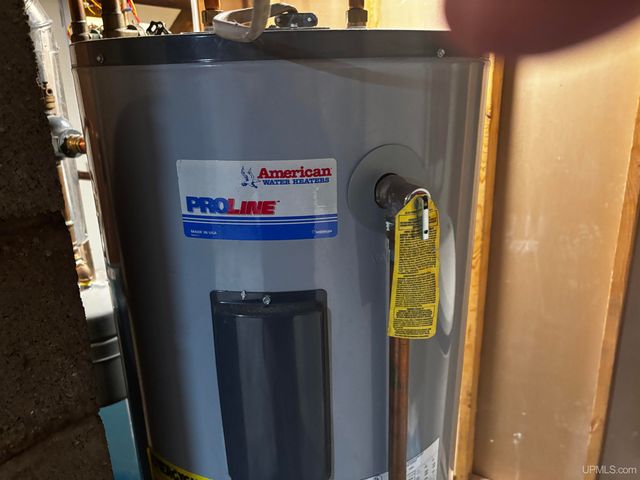 3712 E 26th Road, Chatham, MI 49816