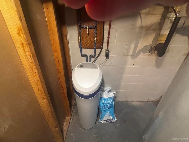 3712 E 26th Road, Chatham, MI 49816