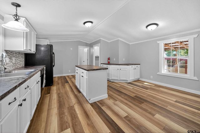 16264 C R 363, Winona, TX 75792