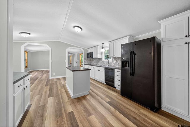 16264 C R 363, Winona, TX 75792