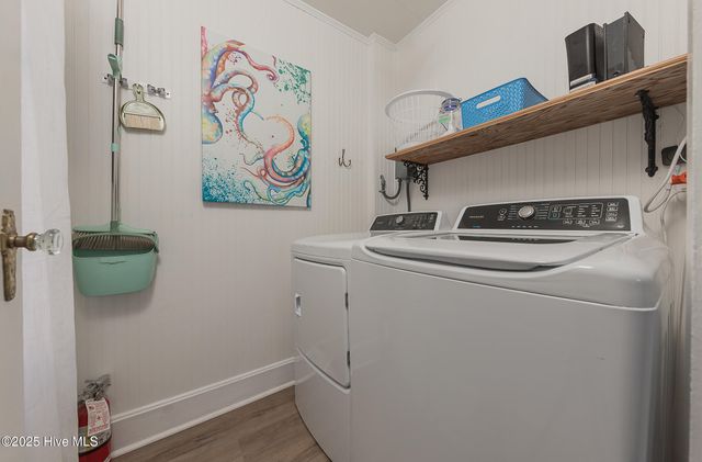 520 W Corbett Avenue, Swansboro, NC 28584