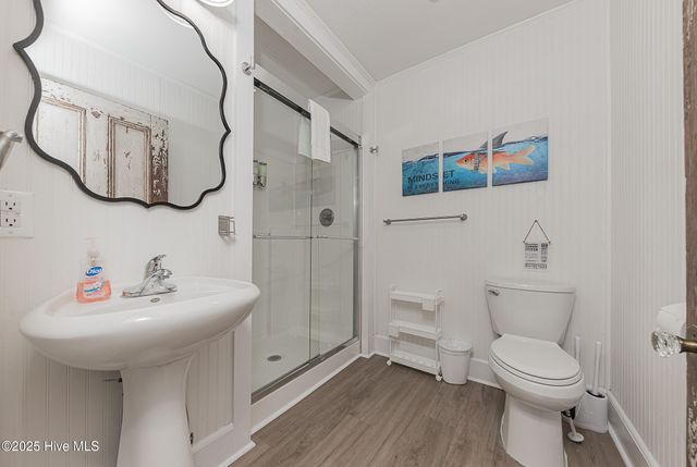 520 W Corbett Avenue, Swansboro, NC 28584