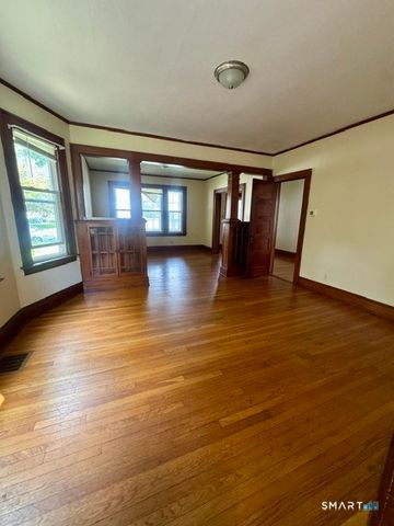 97-99 Victoria Road, Hartford, CT 06114