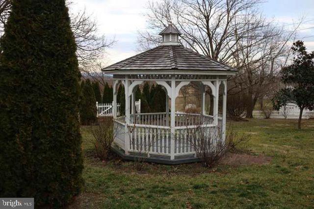 627 HAMMONDS MILL RD, Hedgesville, WV 25427