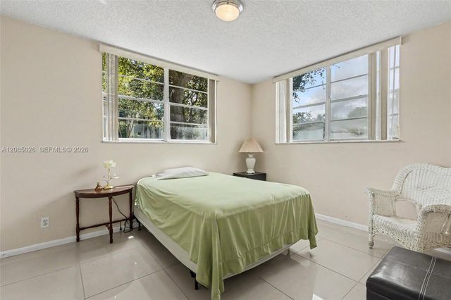 3150 Holiday Springs Blvd 8-112, Margate, FL 33063