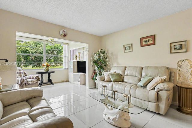 3150 Holiday Springs Blvd 8-112, Margate, FL 33063
