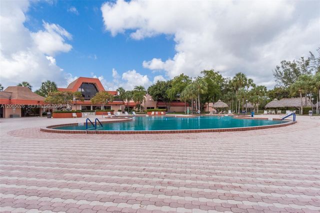 3150 Holiday Springs Blvd 8-112, Margate, FL 33063