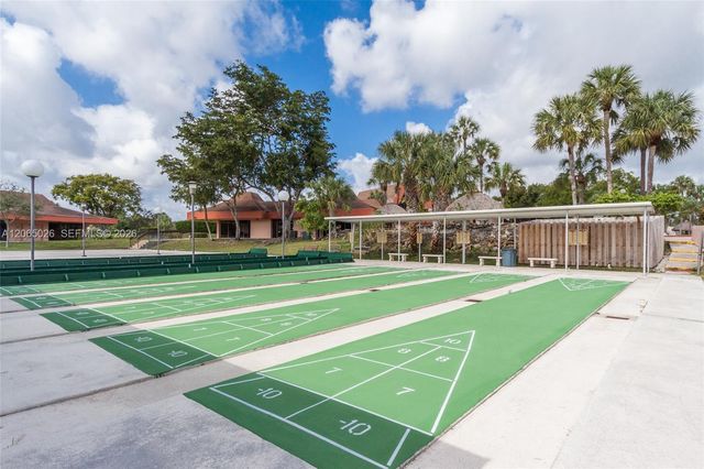 3150 Holiday Springs Blvd 8-112, Margate, FL 33063