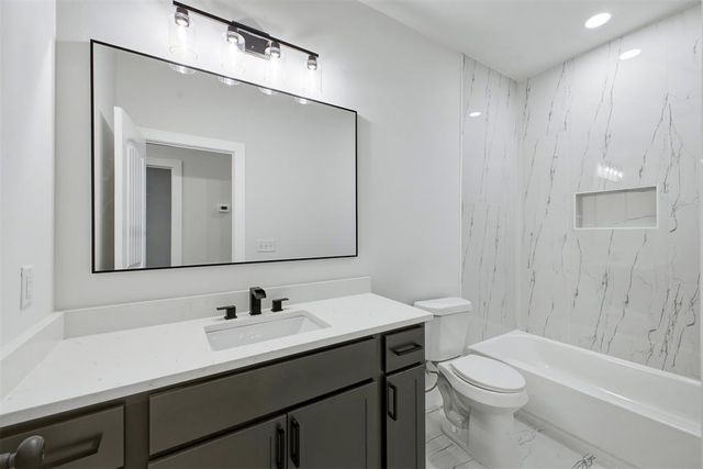 913 SE 43rd Street, Oklahoma City, OK 73129