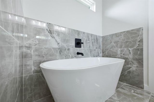 913 SE 43rd Street, Oklahoma City, OK 73129