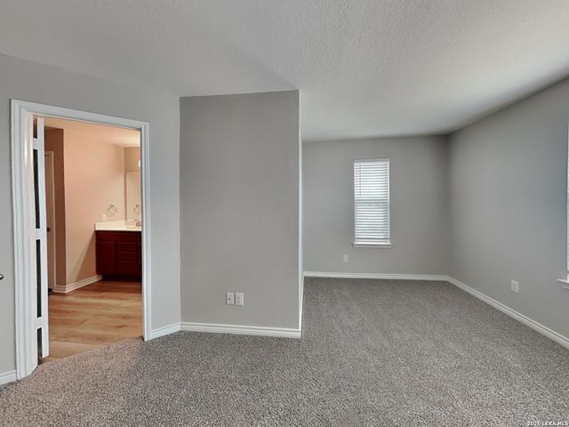 2631 Green Leaf, San Antonio, TX 78244