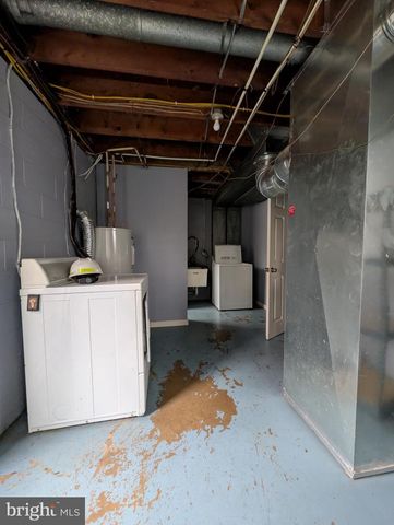 970 KINGSWAY DR, Coatesville, PA 19320