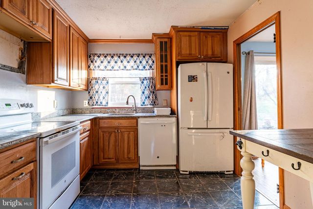 970 KINGSWAY DR, Coatesville, PA 19320