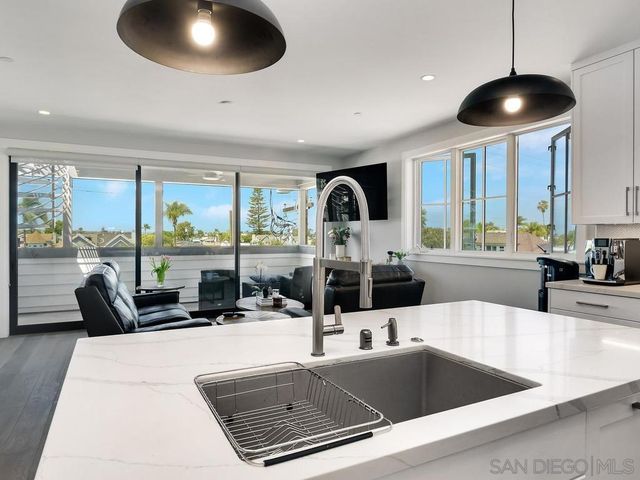 434 Orange Avenue 3B, Coronado, CA 92118