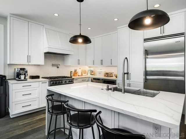 434 Orange Avenue 3B, Coronado, CA 92118