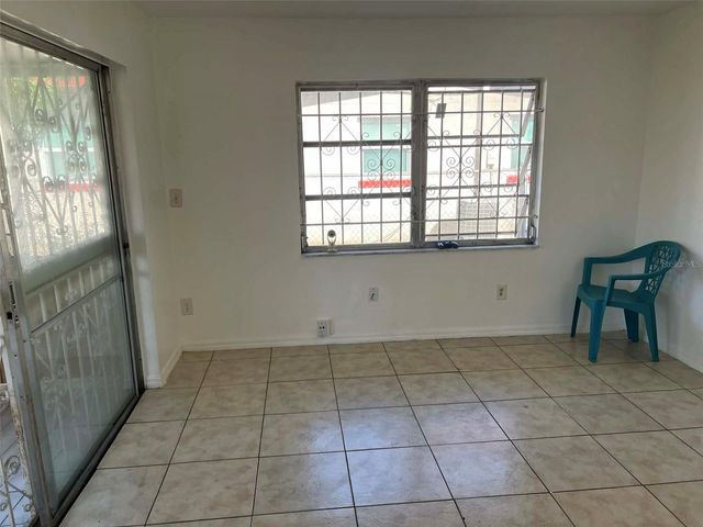 1662 CRESTHAVEN AVENUE, Orlando, FL 32811