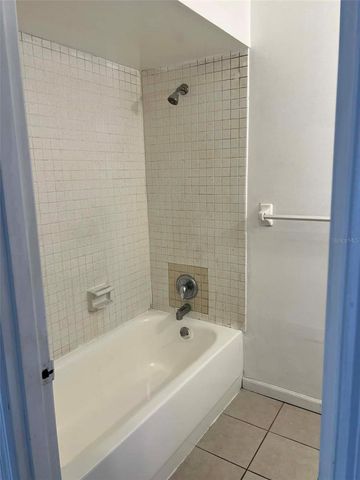 1662 CRESTHAVEN AVENUE, Orlando, FL 32811