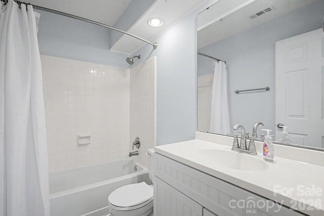 9241 N Vicksburg Park Court, Charlotte, NC 28210