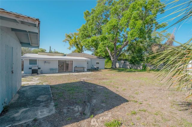 714 BELT COURT, Tampa, FL 33612