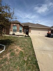 2132 Mulberry Drive, Anna, TX 75409