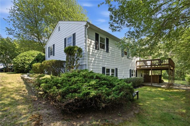 251 Madeleine Avenue, Woonsocket, RI 02895