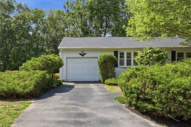 251 Madeleine Avenue, Woonsocket, RI 02895