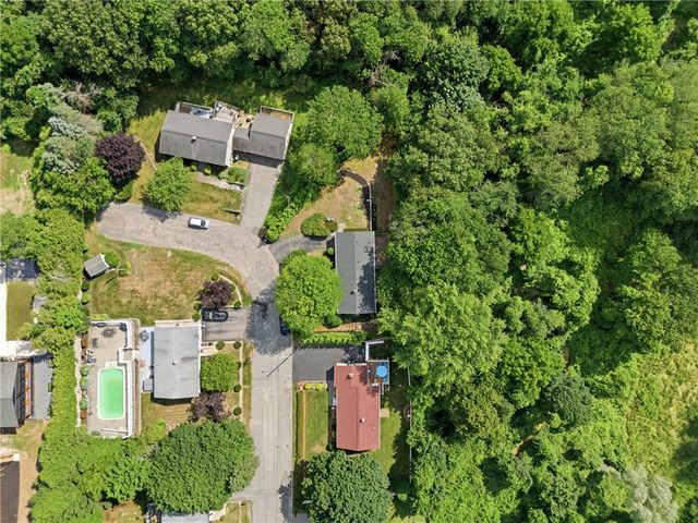 251 Madeleine Avenue, Woonsocket, RI 02895