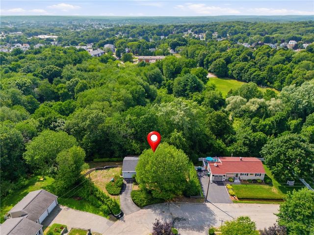 251 Madeleine Avenue, Woonsocket, RI 02895