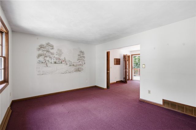251 Madeleine Avenue, Woonsocket, RI 02895