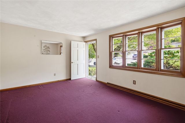 251 Madeleine Avenue, Woonsocket, RI 02895