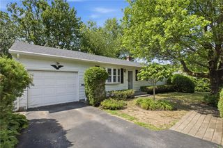 251 Madeleine Avenue, Woonsocket, RI 02895