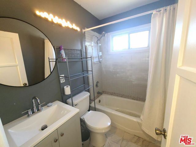 18133 Lull Street, Reseda, CA 91335