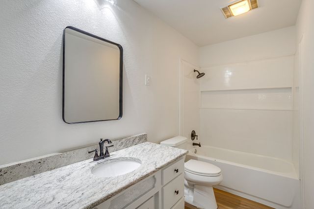 9053 S Highway 171, Grandview, TX 76050