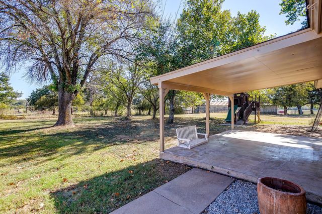 9053 S Highway 171, Grandview, TX 76050